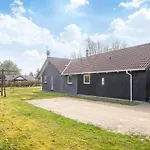 4 Star Holiday Home In Oksbol *